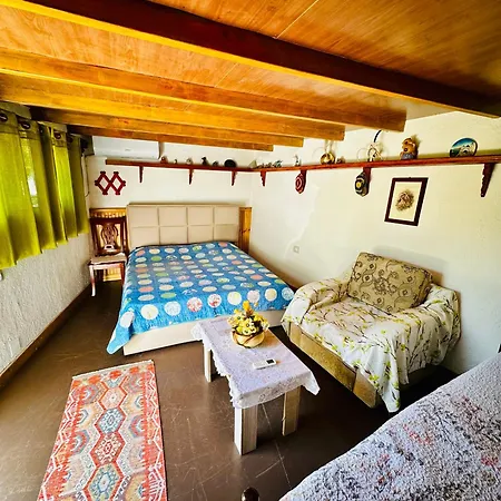 Zeko 2 Apartment